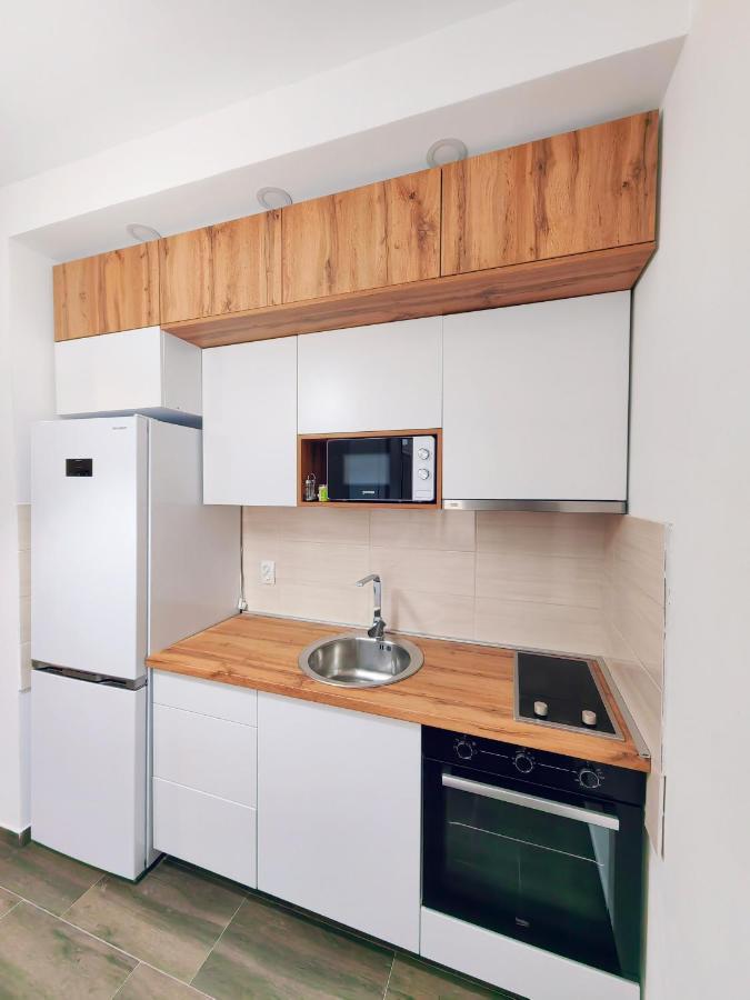 Mialex Apartments Dobra Voda Eksteriør billede