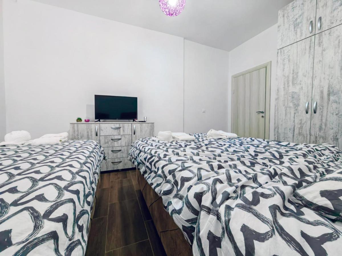 Mialex Apartments Dobra Voda Eksteriør billede