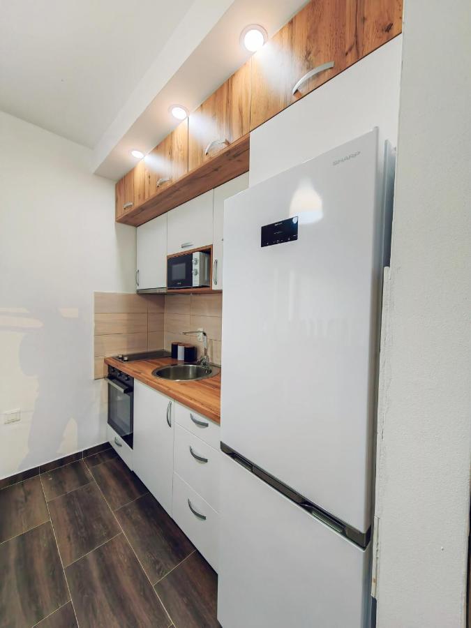 Mialex Apartments Dobra Voda Eksteriør billede