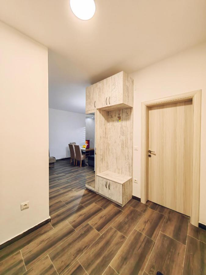 Mialex Apartments Dobra Voda Eksteriør billede