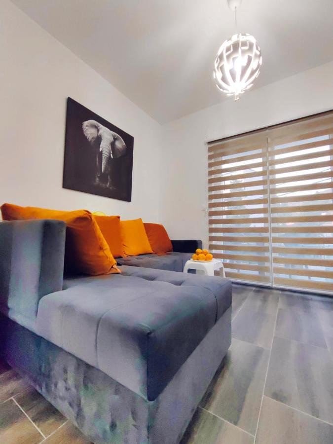 Mialex Apartments Dobra Voda Eksteriør billede